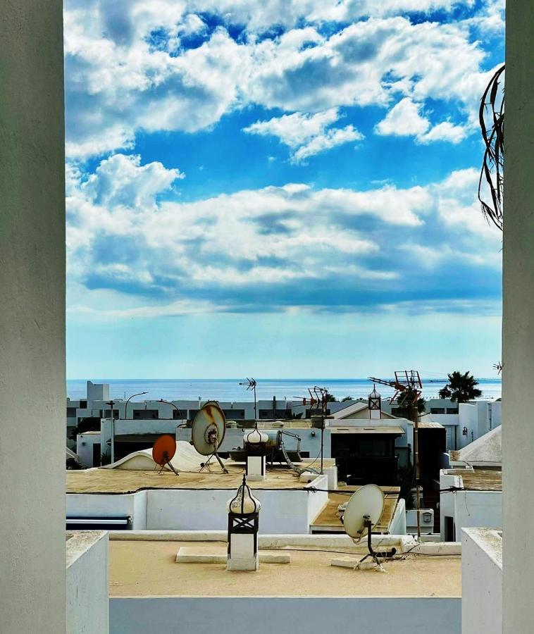 Apartment Vincent, Cozy And Sunny Over The Rooftops Puerto del Carmen (Lanzarote) Exterior foto